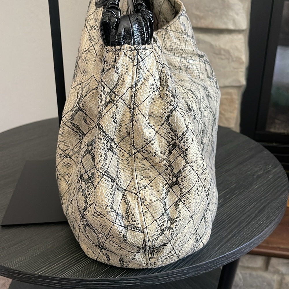 Sharif Cream and Black Hobo Bag - Picture 8 of 12